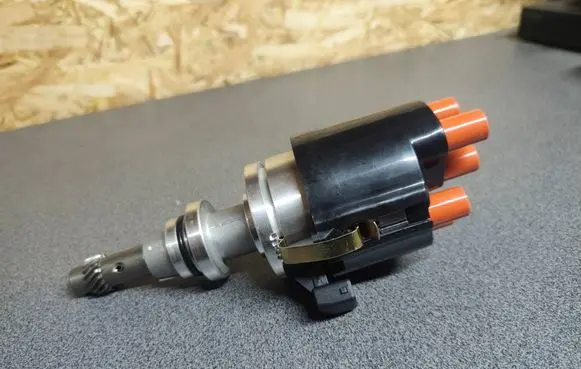Audi 80 90 S2 B4 Spark distributor 0237522015