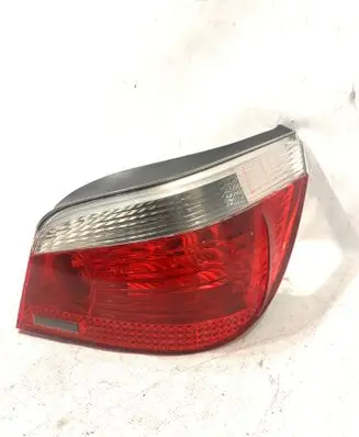 BMW 5 E60 E61 Rear/tail lights 6910768 2VP008679