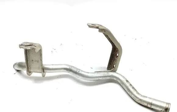Toyota Land Cruiser (J150) Engine coolant pipe/hose