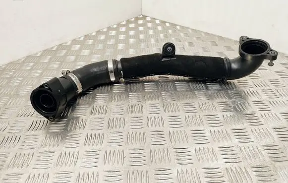 Audi A3 S3 8V Intercooler hose/pipe 04L131111M 4012894A BMTS40000712