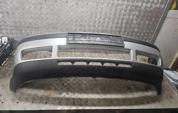 Volkswagen Golf IV Front bumper
