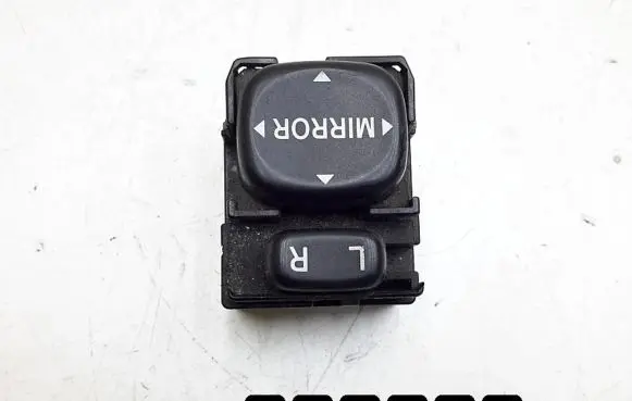 Toyota Prius (XW20) Wing mirror switch 183574