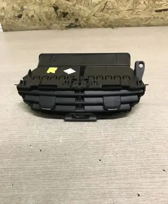 Peugeot 208 Dash center air vent grill 9672848677