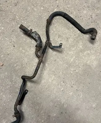 Jeep Grand Cherokee (WK) Engine coolant pipe/hose