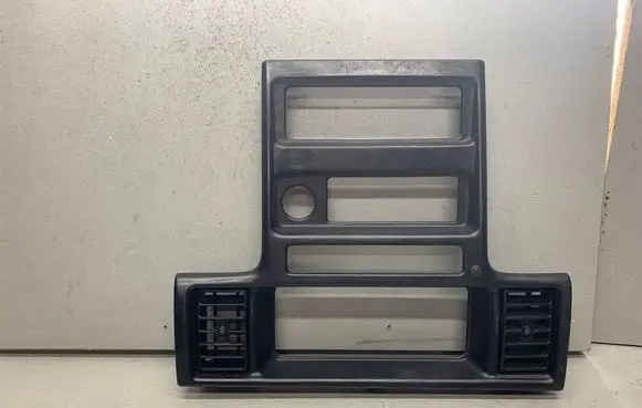 Chrysler Voyager Dashboard center trim panel 04460789