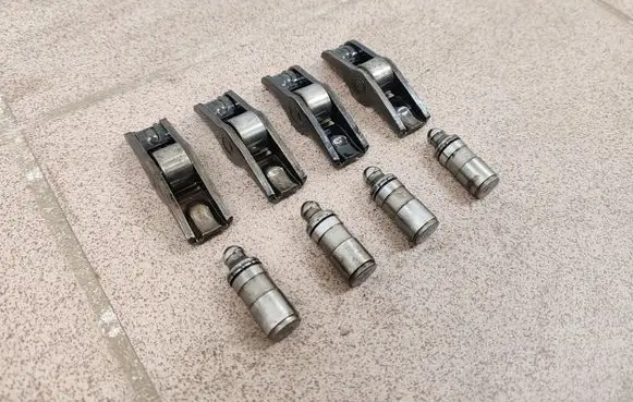 Volvo V50 Valve rocker arm 