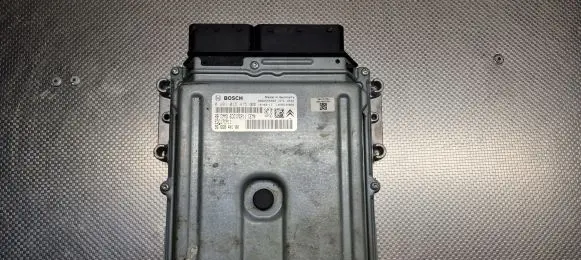 Citroen C5 Engine control unit/module 0281015415