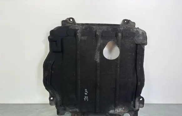 Jeep Grand Cherokee Engine splash shield/under tray 68037062