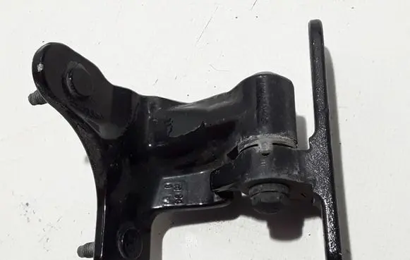 Mercedes-Benz CLS C218 X218 Rear door lower hinge A2187300937