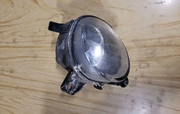 Volkswagen PASSAT CC Front fog light 89073337
