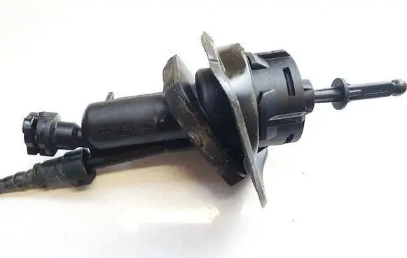 Ford Grand C-MAX Clutch master cylinder 3M517A543AG