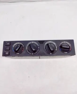 BMW 7 E38 Climate control unit 83697840 8369784 641183911049