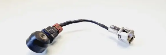 Subaru Legacy Detonation knock sensor 22080AA070 8618