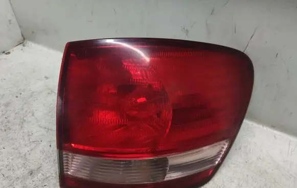 Toyota Avensis Verso Rear/tail lights