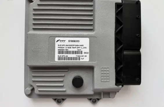 Fiat Grande Punto Engine control unit/module 51806333 MJD6F3A4
