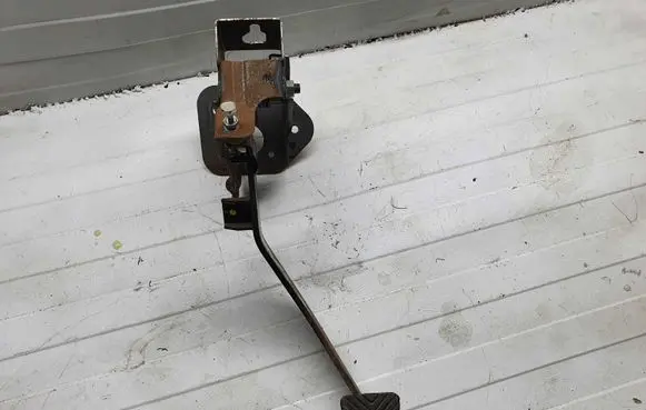 Clutch pedal