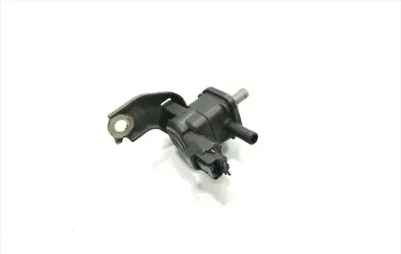 Toyota Auris 150 Valve vacuum 9091012276
