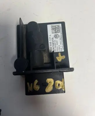 Volkswagen Golf VII Fuel injection pump control unit/module 5q0906121l 771906009