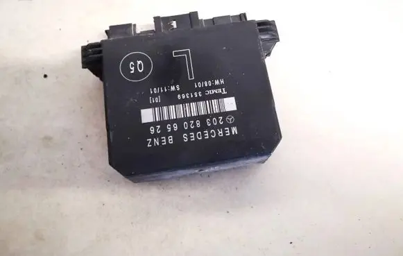 Mercedes-Benz C W203 Door control unit/module 2038206526