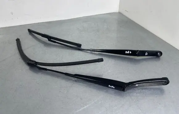 Volkswagen PASSAT B8 Front wiper blade arm 3G1955409 3G1955410