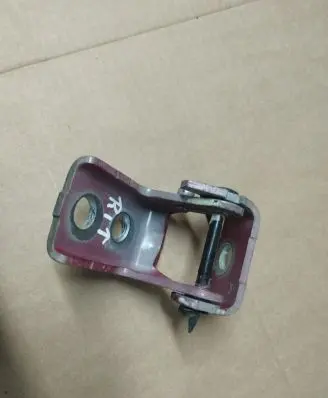 Peugeot 308 Front door upper hinge