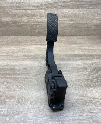 Audi A3 S3 8L Accelerator throttle pedal 1J1723503T 0281002344