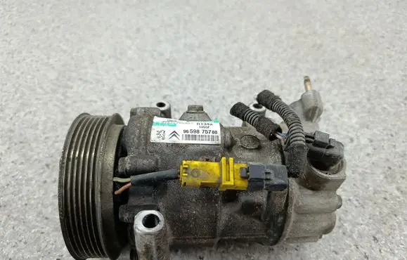 Peugeot 207 Air conditioning (A/C) compressor (pump) 9659875780