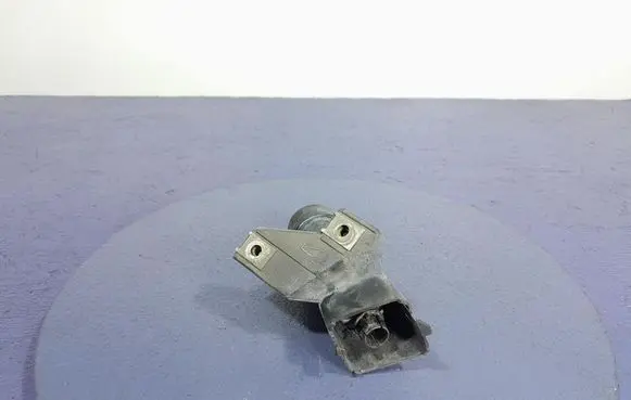 Toyota Avensis Verso Windshield washer spray nozzle 21441