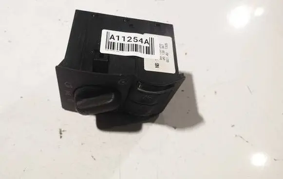 Opel Zafira A Light switch 091138347