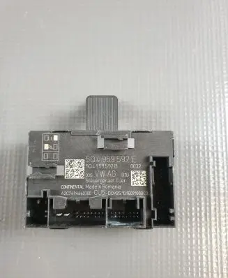 Skoda Superb B8 (3V) Door control unit/module 5Q4959592E