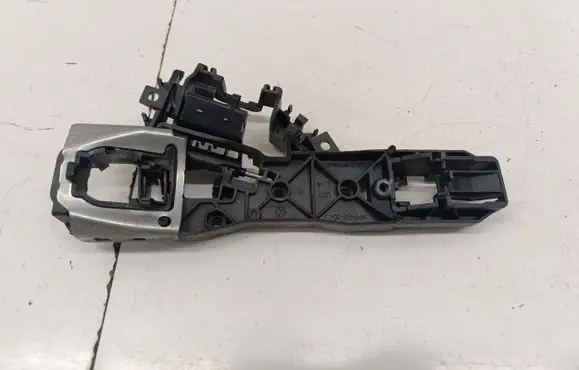 Volkswagen Multivan T7 Front door exterior handle 7T0837886D
