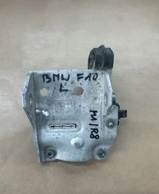 BMW 5 F10 F11 Radiator mount bracket 718651309