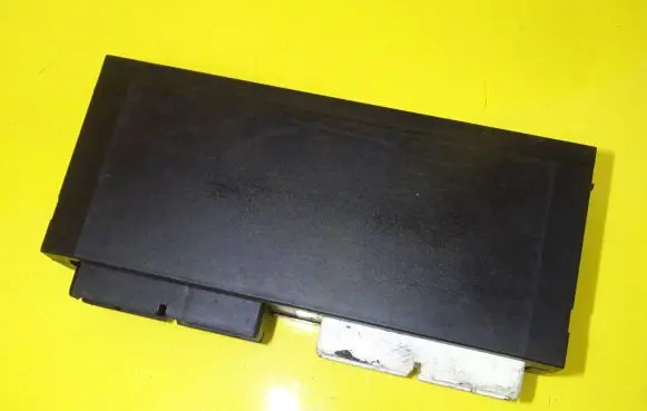 BMW 5 E34 Comfort/convenience module 1379741