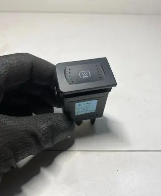 Windscreen/window heater switch