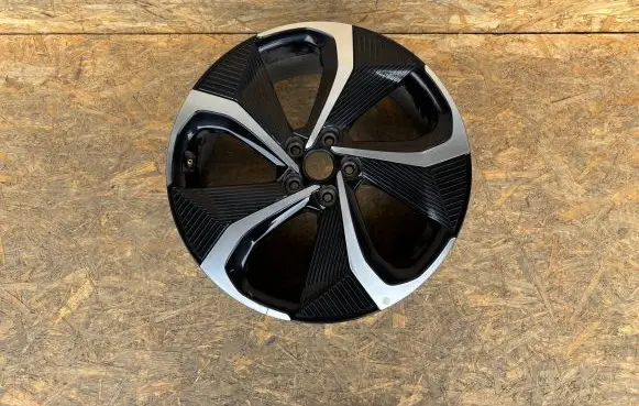 R20 alloy rim