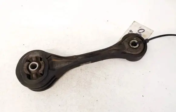 Subaru Forester SG Engine mount bracket