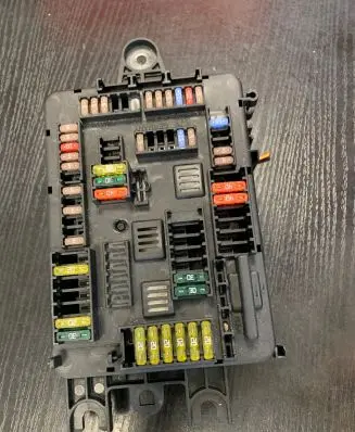BMW 1 F20 F21 Fuse box set 926111103 9261111