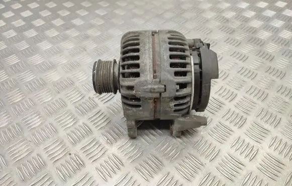 Volkswagen Sharan Generator/alternator 06F903023J