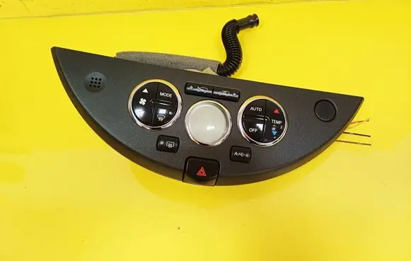 Nissan Note (E11) Climate control unit 275009U10A