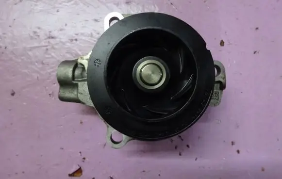 Seat Ateca Water pump 010157801KT