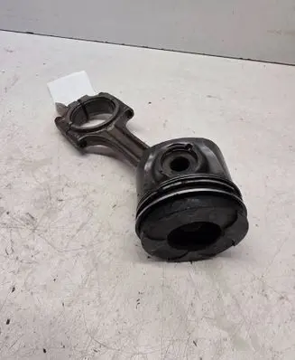 Volvo V70 Piston with connecting rod 1234