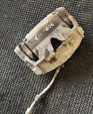 Volvo XC70 Front brake caliper 36000375