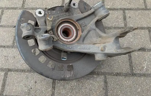 Audi Q7 4L Rear wheel hub 7L8505435