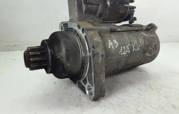 Volkswagen PASSAT B6 Starter motor 02M911023N TS18E3 2601070477