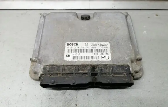 Opel Zafira A Engine control unit/module 24417169 0281010268