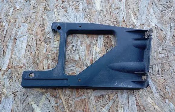 BMW 1 E81 E87 Bumper support mounting bracket corner 7183873