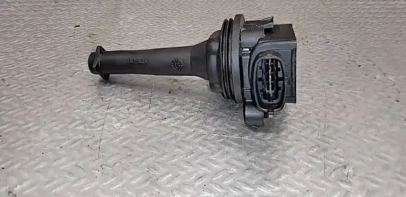 Volvo XC90 High voltage ignition coil 9125601 03W443 0221604001