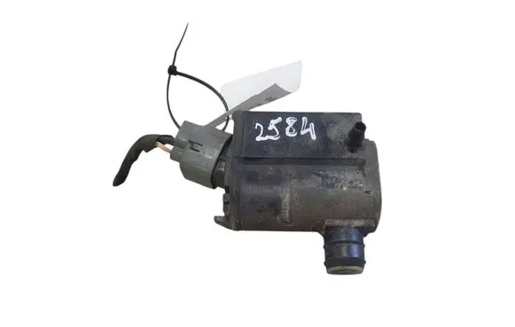 Hyundai Santa Fe Windscreen/windshield washer pump 985103E000