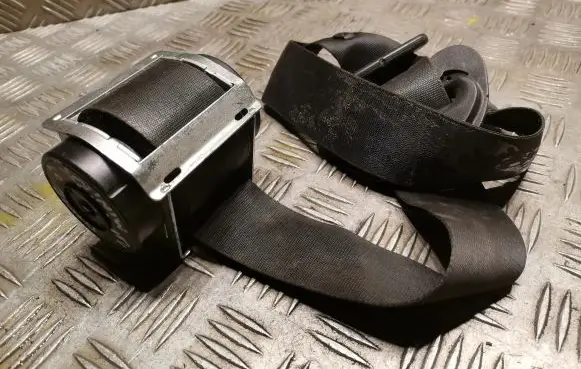 Mini One - Cooper Coupe R56 Front seatbelt 2751226