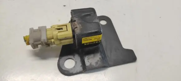 Subaru Legacy Airbag deployment crash/impact sensor 98231AE011 1876005370